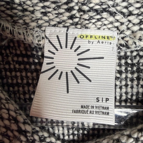 OFFLINE By Aerie Sweatshirt Womens Small Gray Cowl Neck Knit Pullover Pockets - Picture 2 of 13